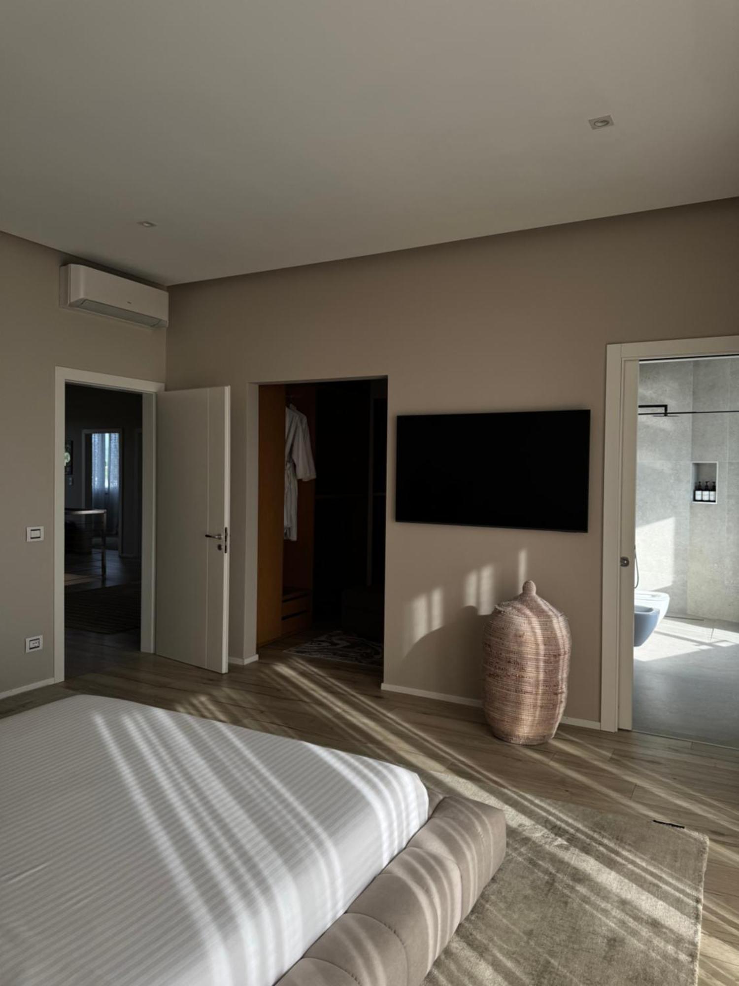 Villa Esmi Durres Kryemëdhej Eksteriør bilde